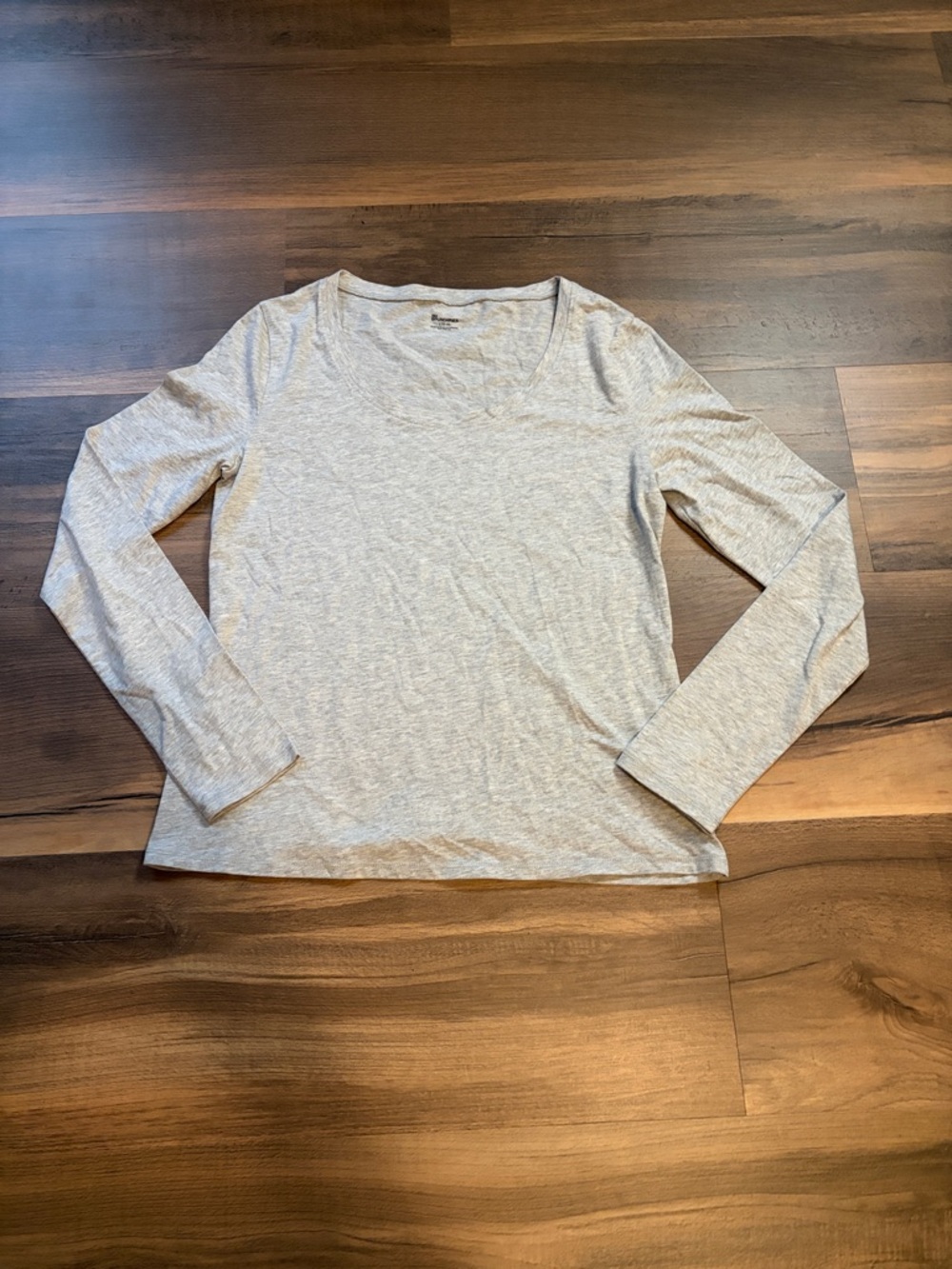 Light Heather Gray Long Sleeve Scoop Neck Top Womens Size Large